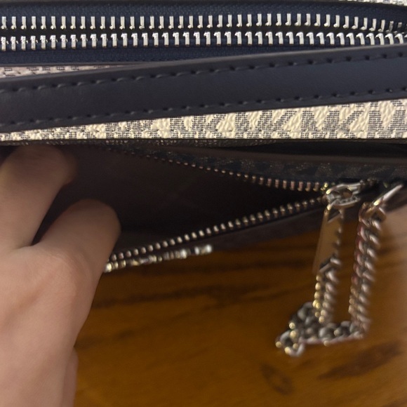 Michael Kors Black and Gray Chain Shoulder Bag - Picture 3 of 5